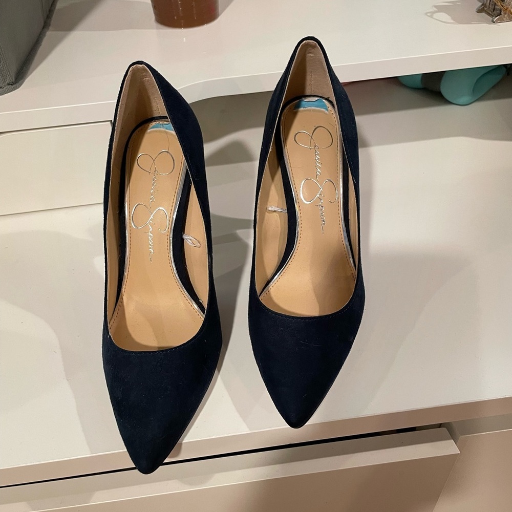 Jessica Simpson navy heels